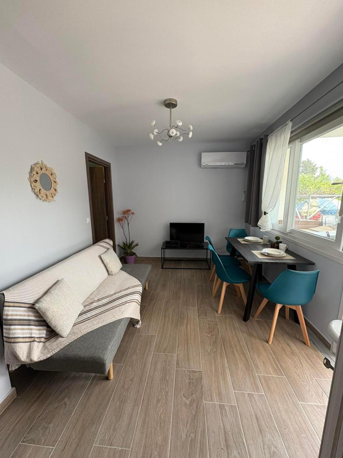 Nikiana Family Apartment Eksteriør bilde
